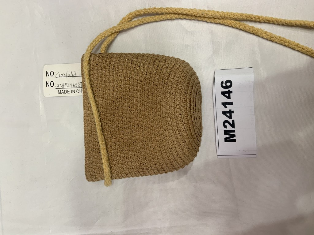 Lasten laukku, 14.5x12x6.5 cm, materiaali paperi