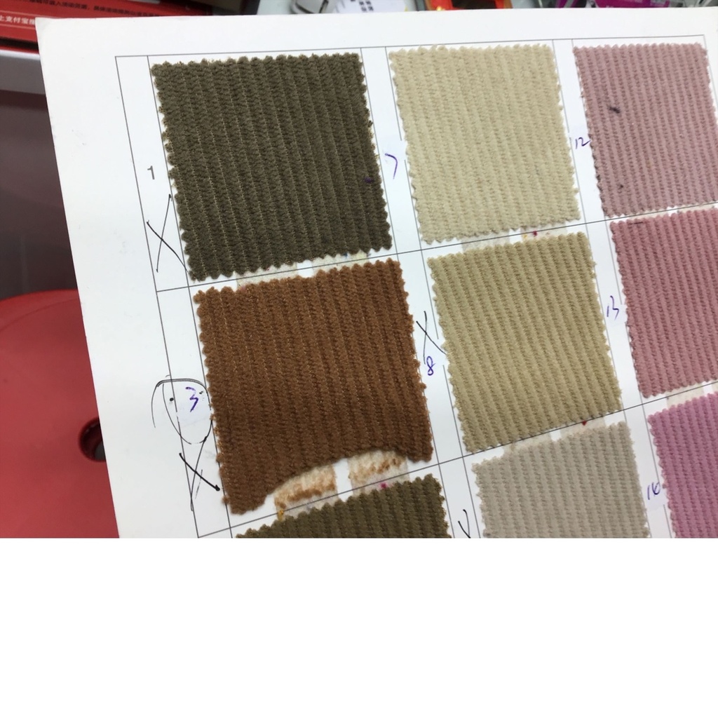 Naisten kotihousut, väri beige, S/M ja L/XL -kokolajitelma
