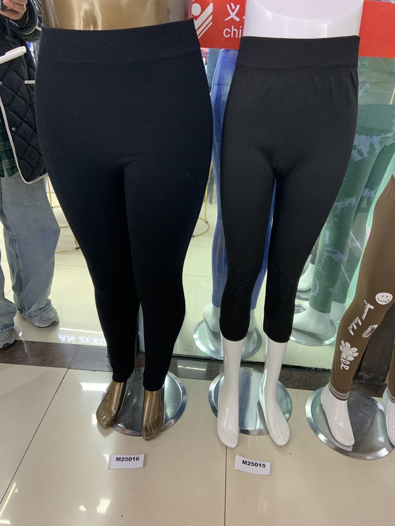 Naisten leggingsit, timanteilla, materiaali: modaali, S/M -koko