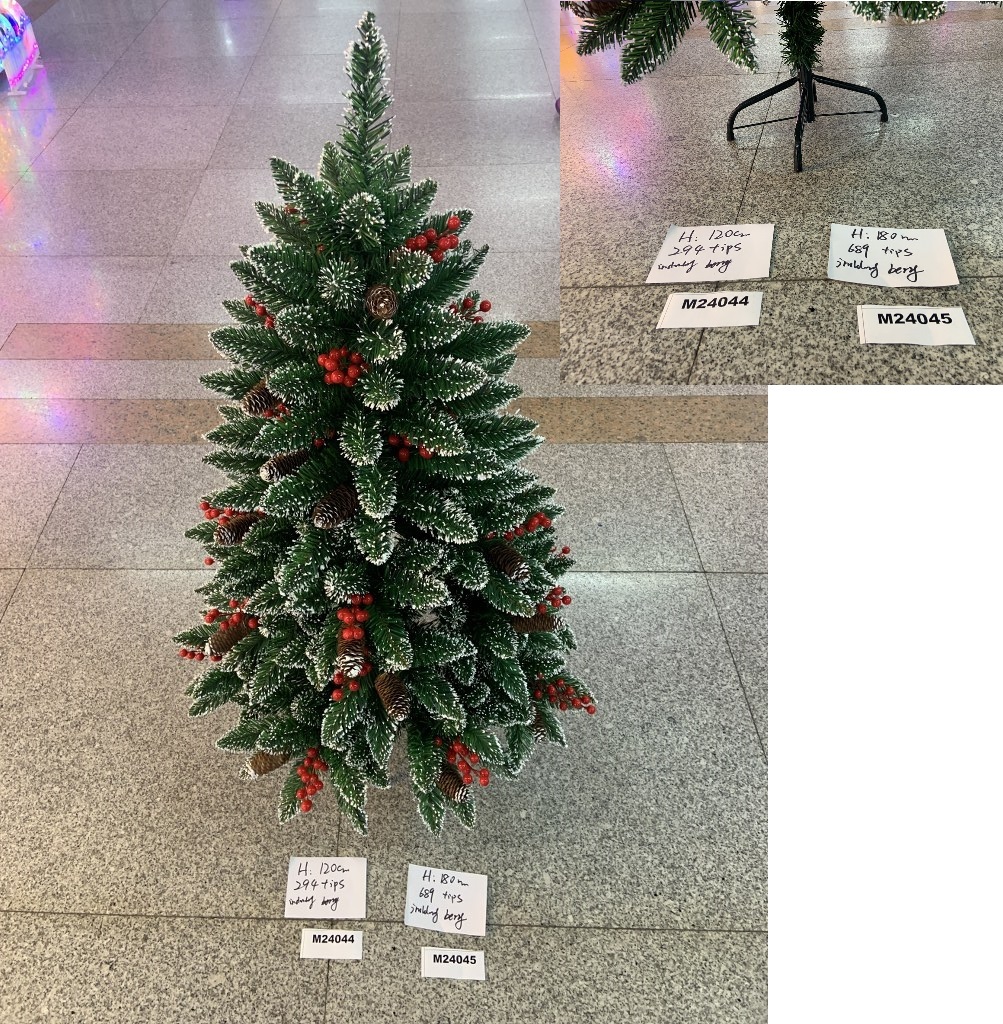 Joulukuusi marjakoristeilla ja kävyillä 120 cm