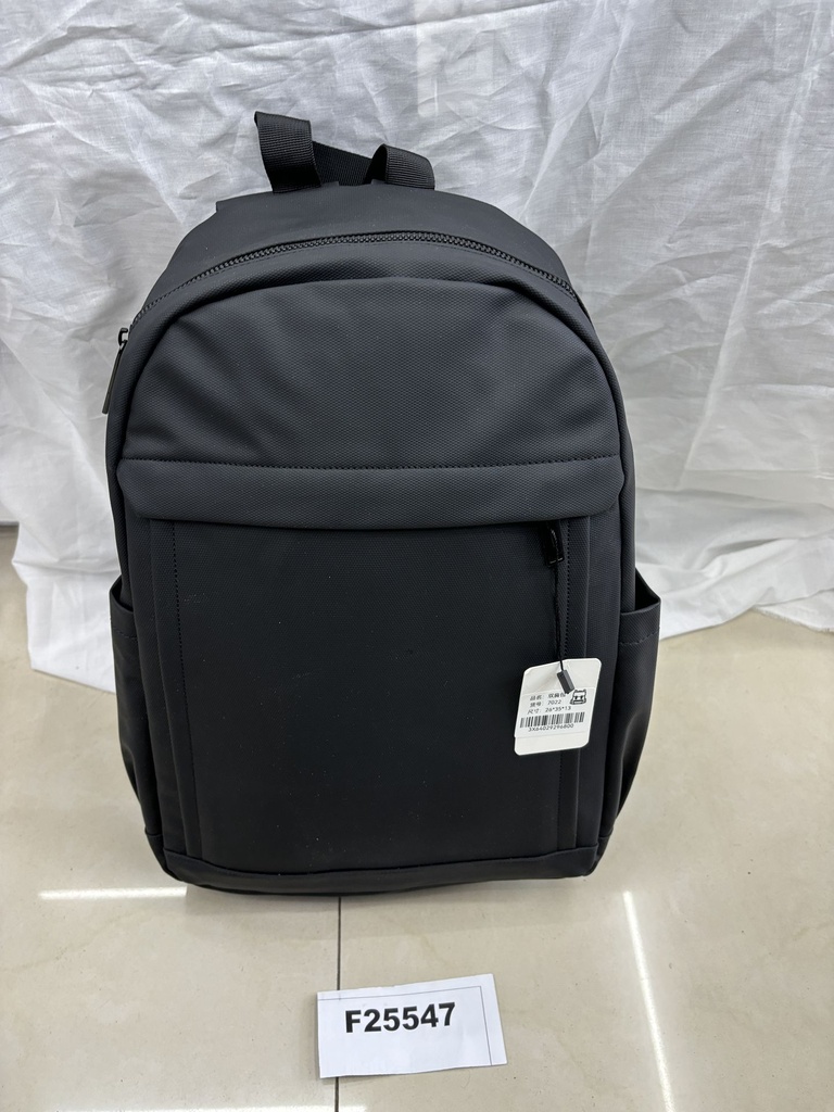 Reppu, koko 26*35*13cm, musta