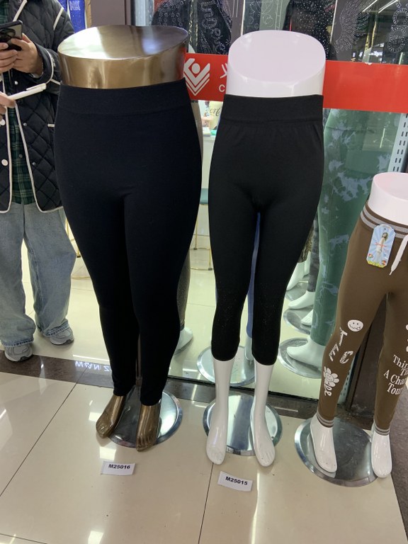 Naisten leggingsit, ilman timantteja, materiaali: modaali, L/XL -koko