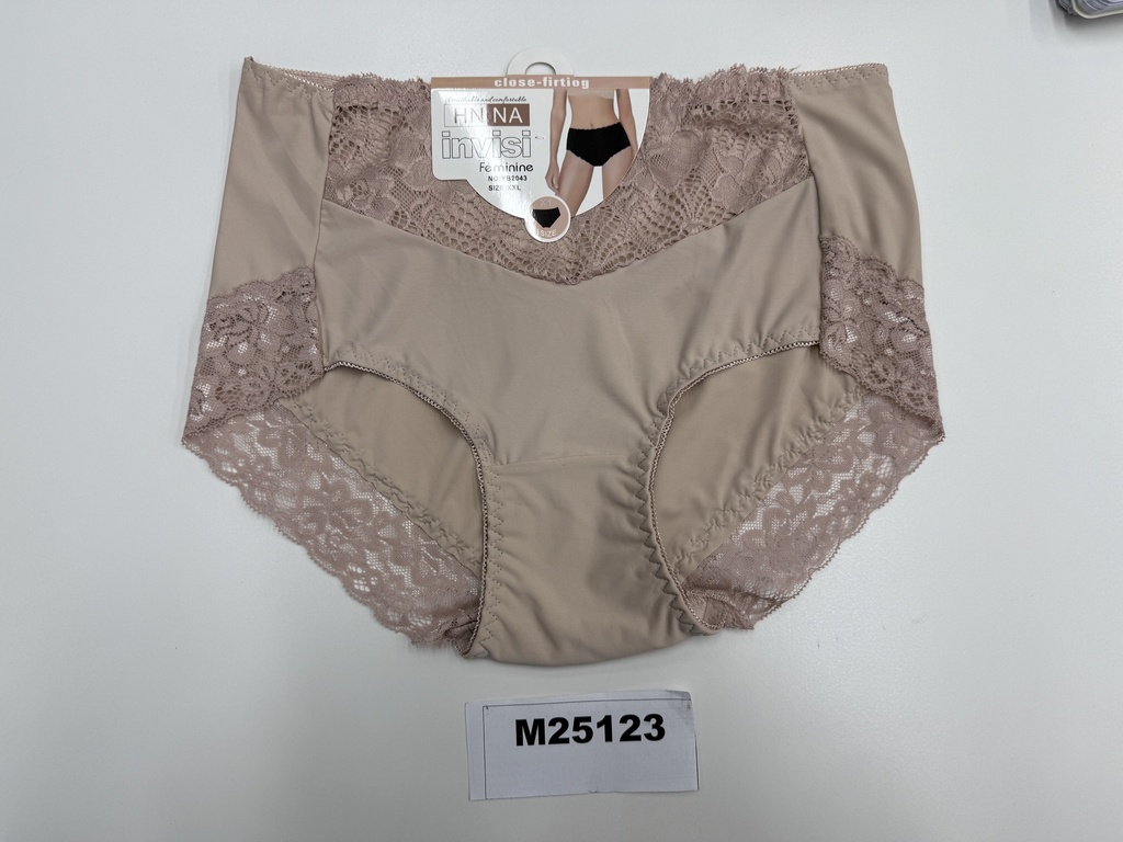 Naisten alushousut, 3 -kokolajitelma M, L ja XL,  värilajitelma