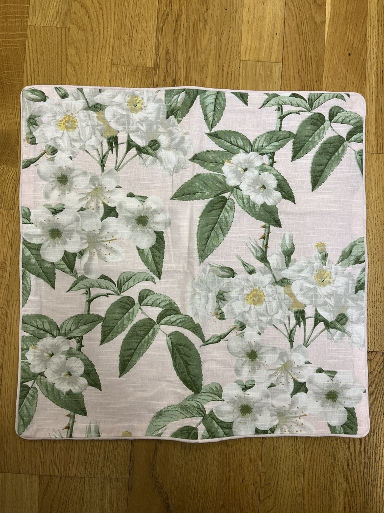 Koristetyynynpäällinen vetoketjulla, ilman sisätyynyä KERSTIN 50x50cm