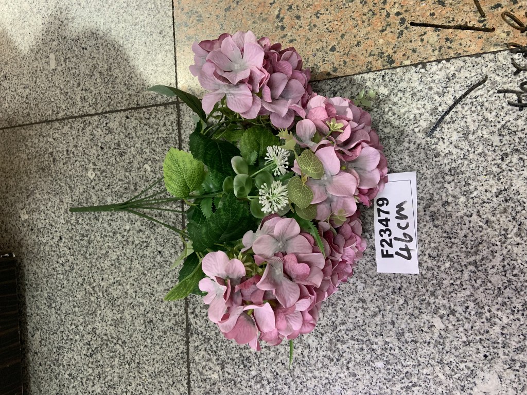 Tekokukka  46cm,  laj:  3 väriä, 7 kpl  kukkia