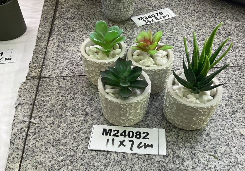 Tekokukka 11*7cm,  keraaminen ruukku, RUUKUN MATERIAALI SEMENTTI
