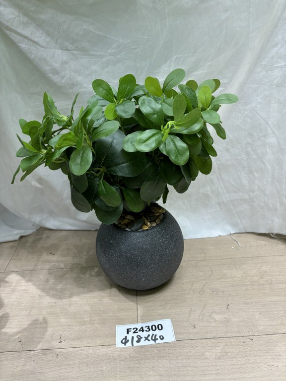 Tekokukka    muoviruukku halk. 18*40CM