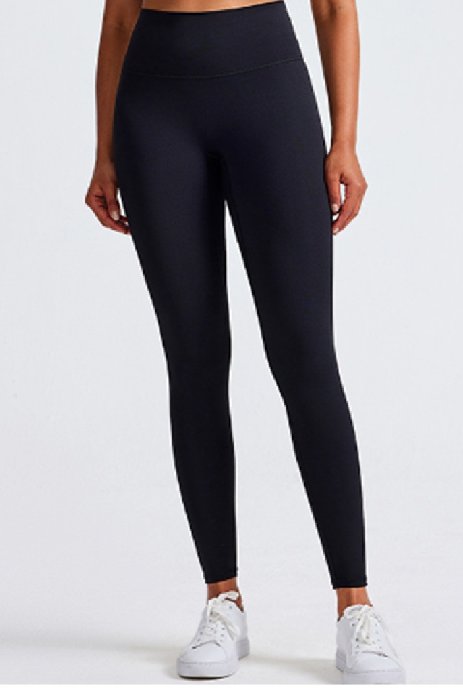 Sportti leggins, kokolajitelma S-XL, materiaali 80% polyamidi, 20% spandex

