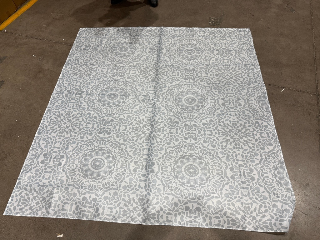 Suihkuverho 180x200 cm, materiaali polyesteri, sis. 12 ripustuslenkkiä,  PVC -pakkaus koukulla