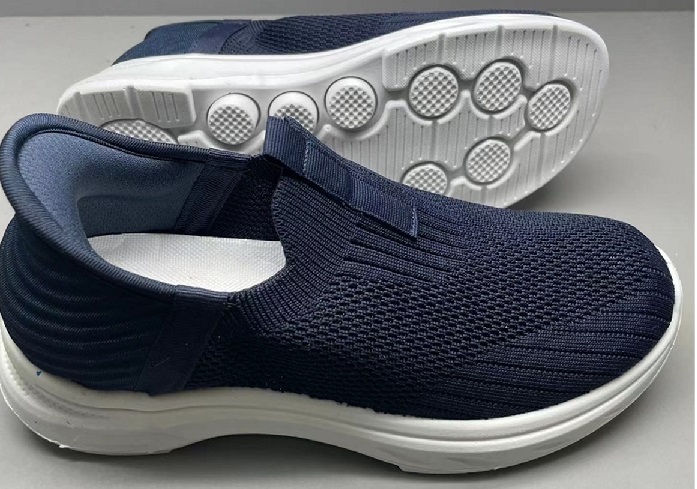PERUTTU! Naisten vapaa-ajankengät SLIP IN