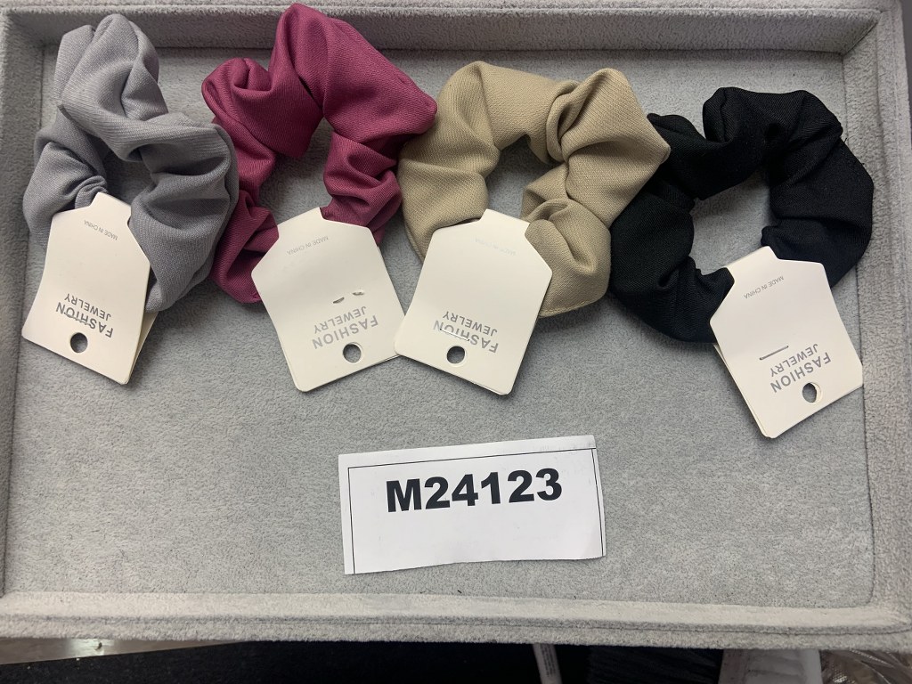 Hiusdonitsi, värilajitelma, materiaali vahva polyesteri, 'uniform -feeling', minimi 120 kpl/väri