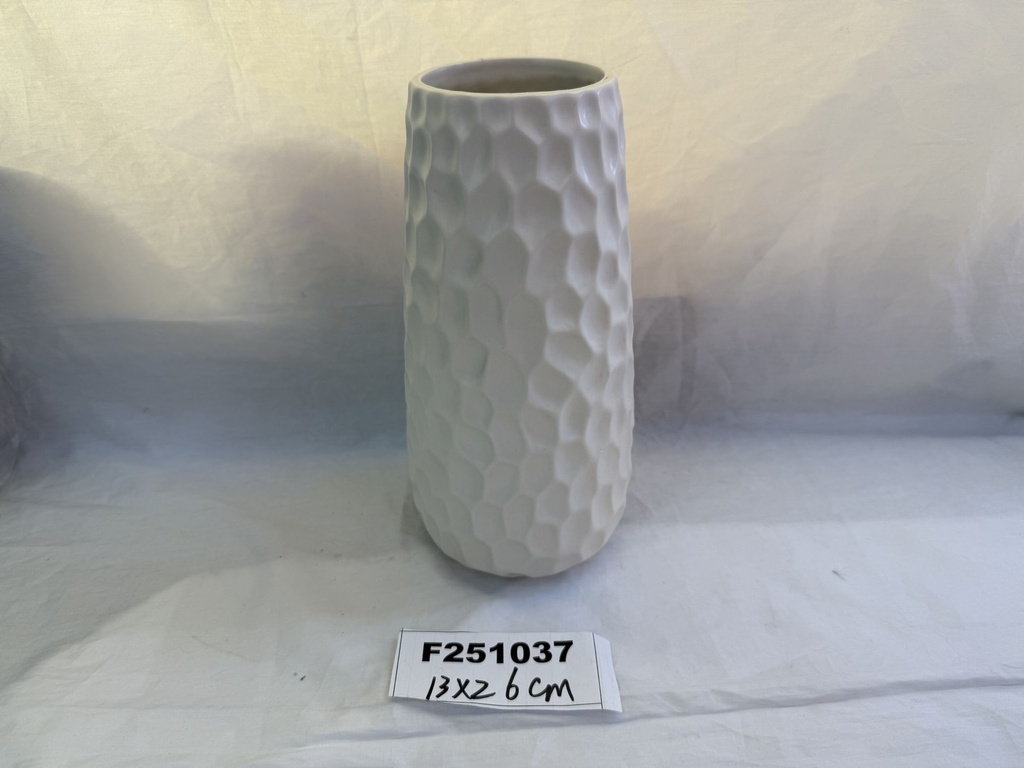 Maljakko, halkaisija 13 cm, korkeus 26cm