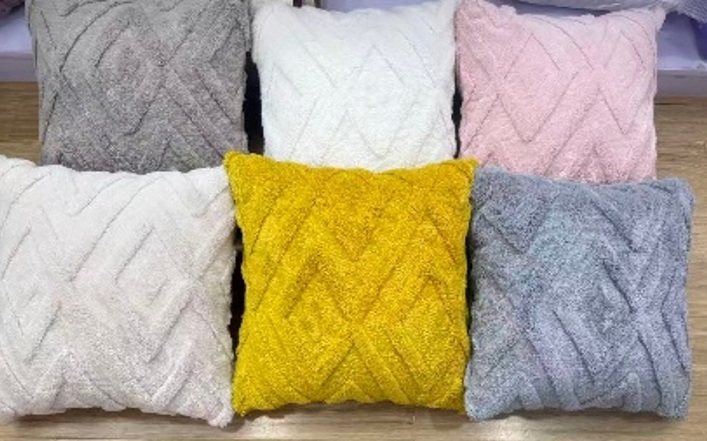 Uutuus! Sisustustyynynpäällinen 44 cm x 44 cm