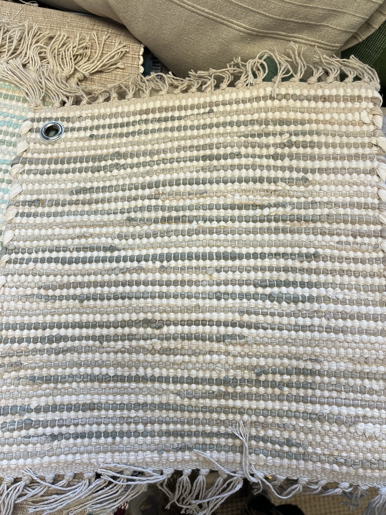 UUTUUS! Puuvillaräsymatto RAGRUG hapsuilla 60x90cm, tiheä kudonta, sage-grey