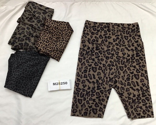 Shortsileggings eläinkuosi, M