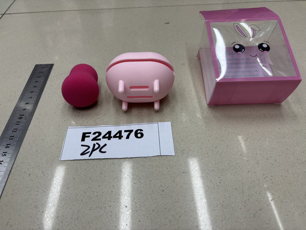 Meikkisieni 6*4CM + silikonikotelo 7.5*6.5*5.5CM, värilajitelma