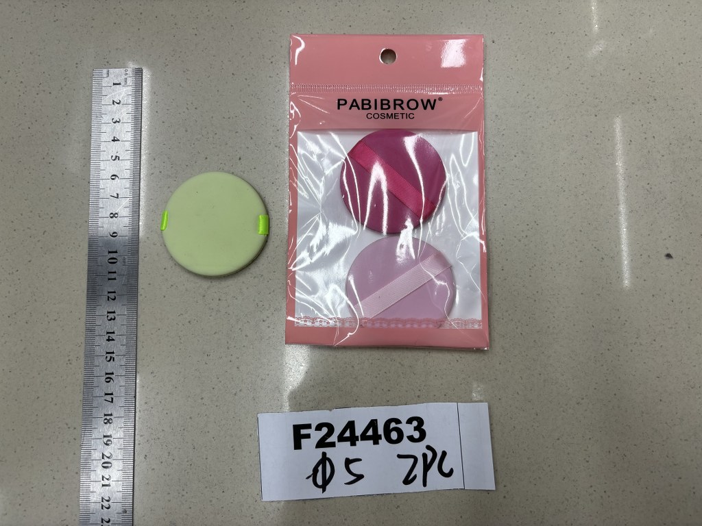 Meikkisieni nestemäiselle meikkivoiteelle 2 kpl halk 5 cm, materiaali: polyesteri, värilajitelma