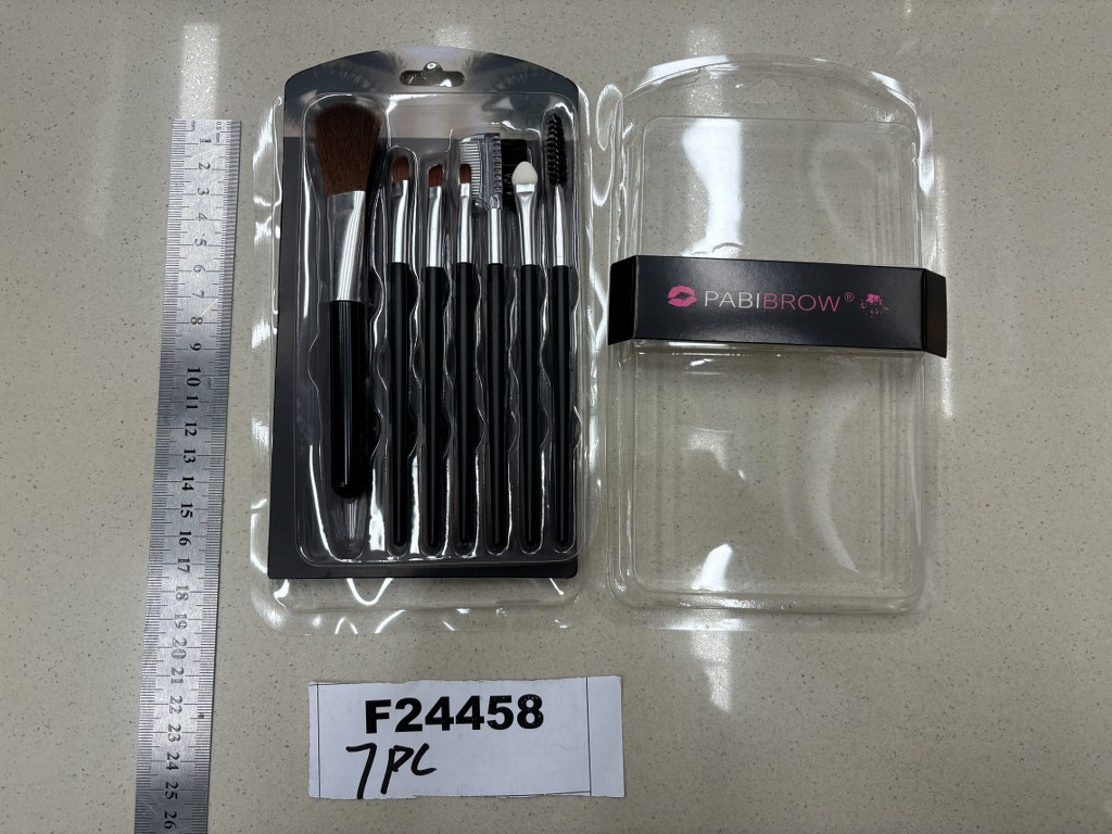 Meikkisiveltimet 7 kpl, pisin 16.5 cm, materiaali: muovi
