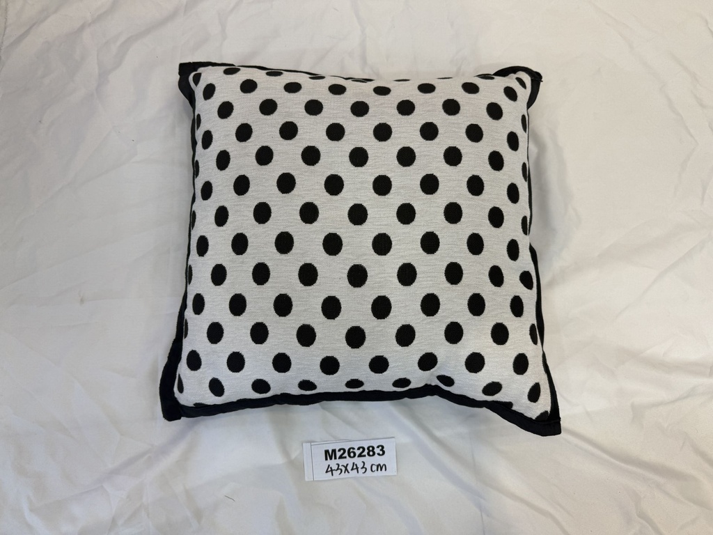 Sisustustyynyn päällinen 43x43 cm pilkullinen