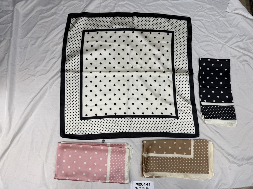 Huivi 70x70cm pilkullinen