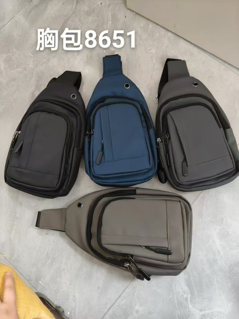 Slingbag-laukku 30x16x4,5cm