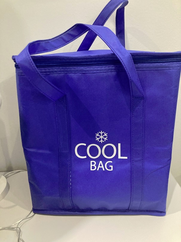 Kylmälaukku 20L, 35x31x20 cm, non-wowen 80-90 g/m2, alumiinifolio+EPE,  vetuketjulla, COOLBAG textillä