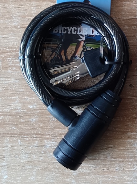 Lukko 10x800mm, 2x avaimet, lukkopesässä avaimenreijän suojus, korttipakkaus, SP20