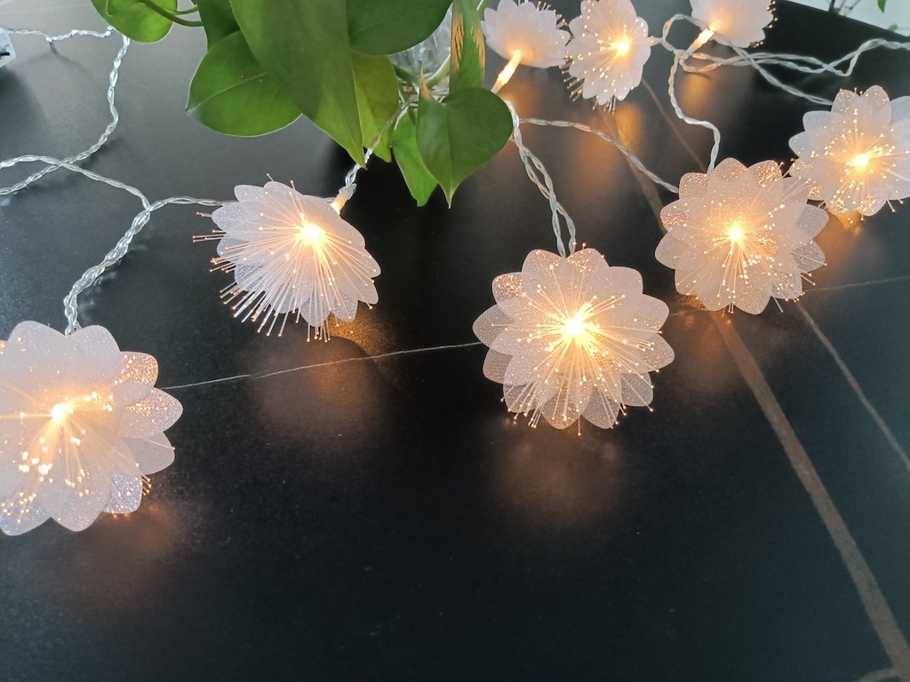 Kukka Led-valosarja 8 Led, lämmin valkoinen, paristokäyttöinen