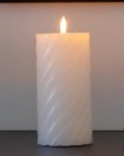 3D LED Twister vahakynttilä ajastimella, halk. 7,5cm, kork. 12,5cm, puhdas valkoinen kynttilävaha