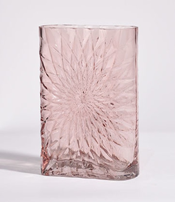 Litteä maljakko, korkeus 16.5 cm x 13x6 cm, roosa