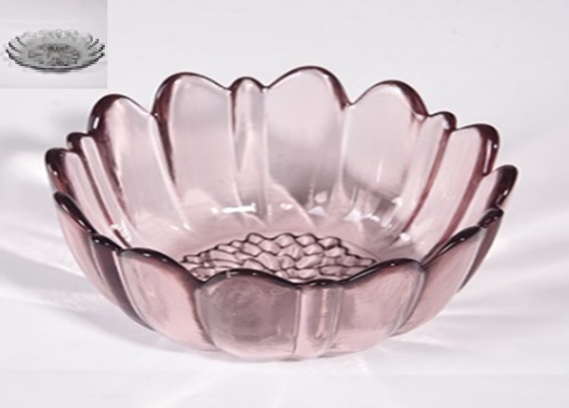 Pieni lasikulho Dahlia, korkeus 6.5 cm x 12.5 cm, roosa