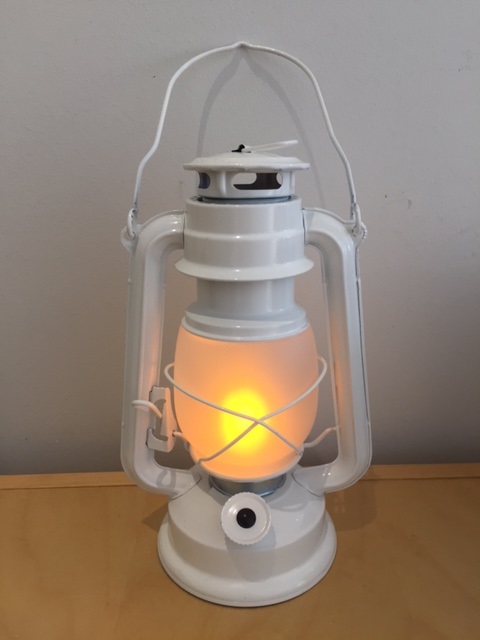 LED Myrskylyhty 19,5x12cm elävä ( tanssiva ) liekki, FROST-lasi, 1x lämminvalkoinen LED, maalattu metalli