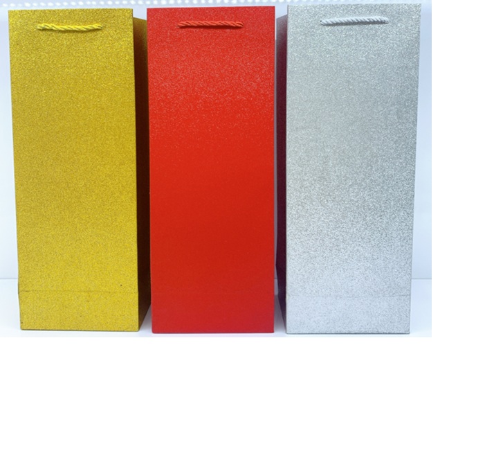 Lahjakassi viinille, materiaali 210g valkoinen kartonkikortti, koko 12*36*9cm