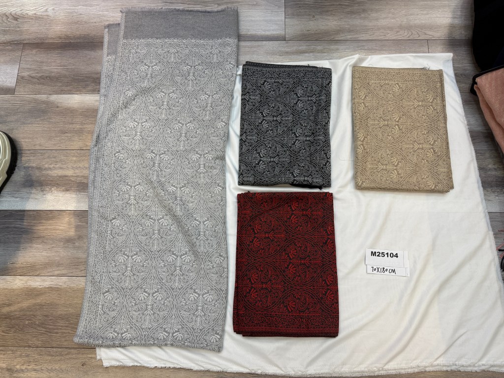 Huivi kuviollinen 70x180 cm