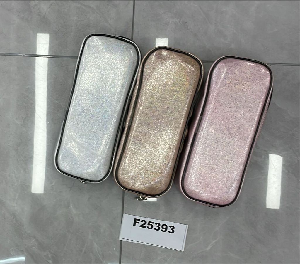 Penaali,materiaali,polyesteri,koko,21*8.5*4.5cm,kolme väriä.